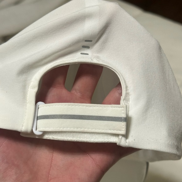 Lululemon Fast & Free running hat 🤍 - Picture 5 of 7